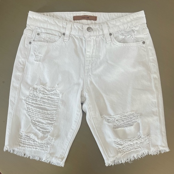 Joe’s Jeans Distressed White Bermuda Denim Shorts - Picture 4 of 15